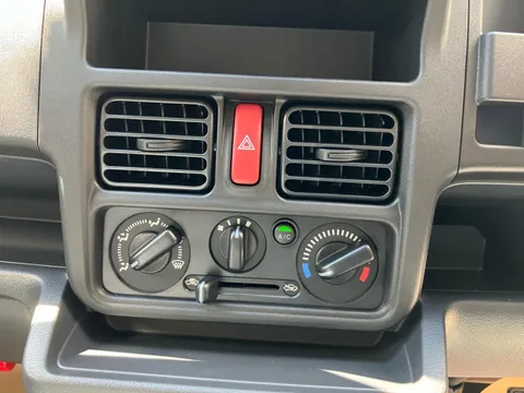 Nissan Clipper Truck