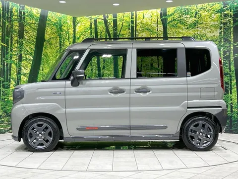 Suzuki Spacia Gear