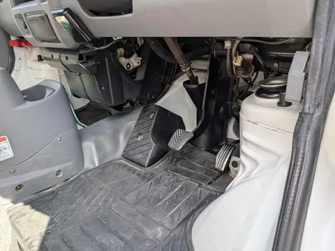 Mitsubishi Minicab Van