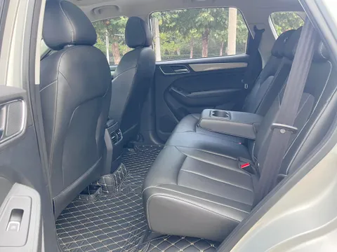 Roewe RX5