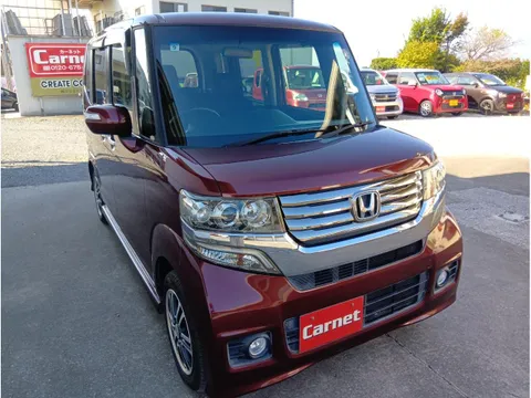 Honda N-BOX Custom