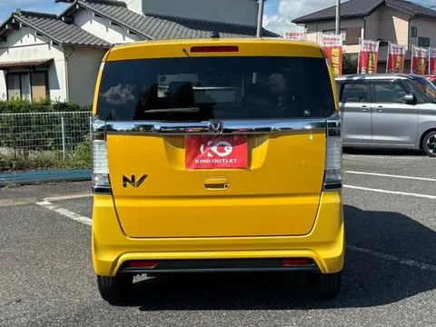 Honda N-BOX Slash