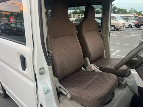 Nissan Clipper