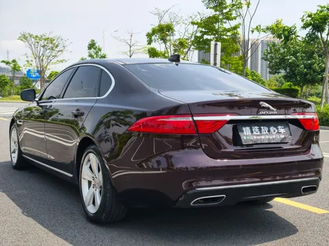 Jaguar XFL