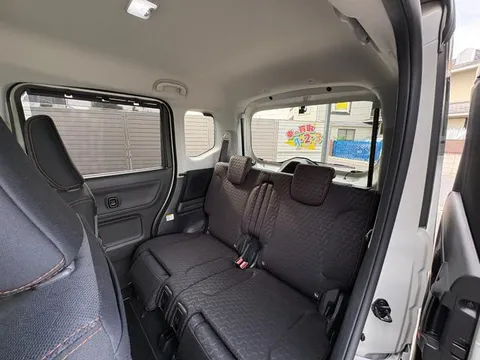 Suzuki Spacia Gear