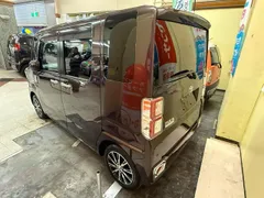 Toyota Pixis Mega