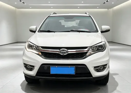 BYD S7