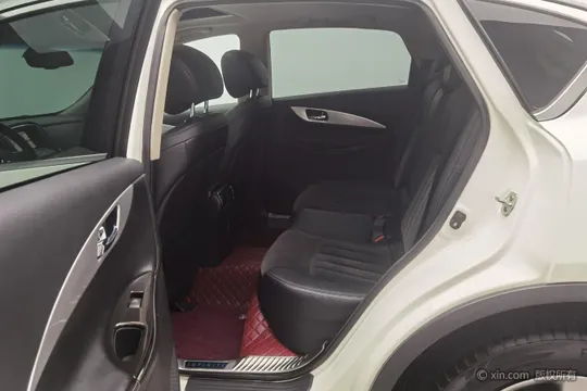 Infiniti QX50