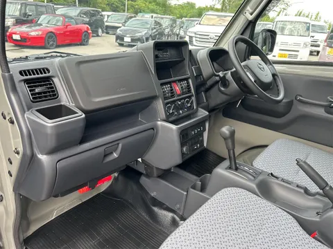 Nissan Clipper Truck