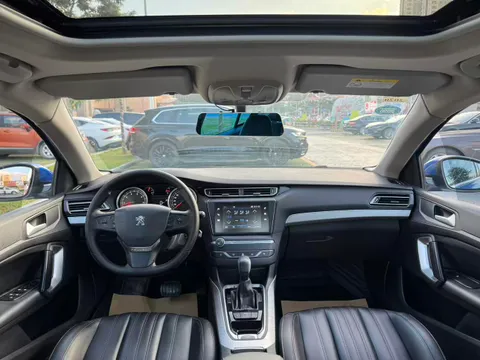 Peugeot 408