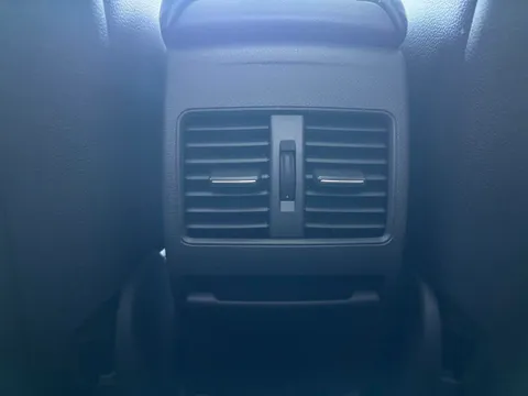 Mercedes-Benz Mercedes-Benz GLA