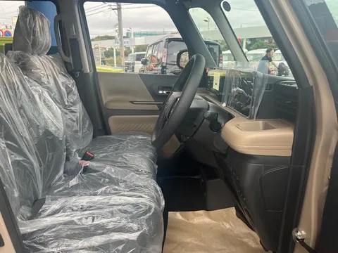 Mitsubishi Delica Mini