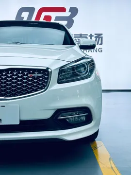 Kia K4