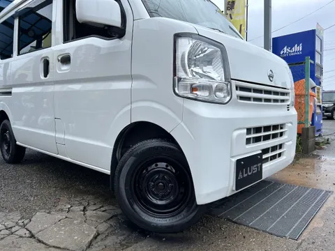 Nissan Clipper
