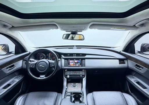 Jaguar XFL