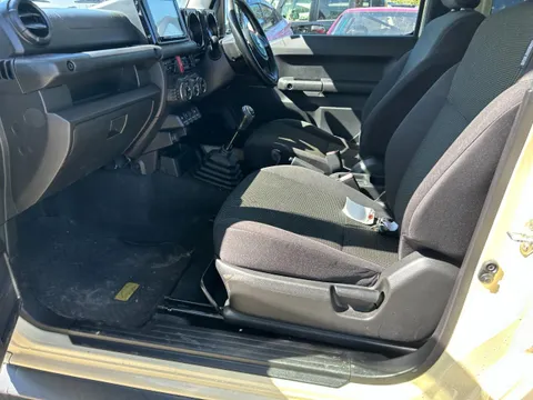 Suzuki Jimny Sierra