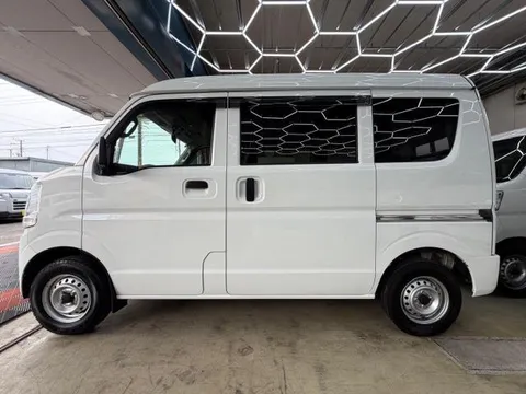 Nissan Clipper