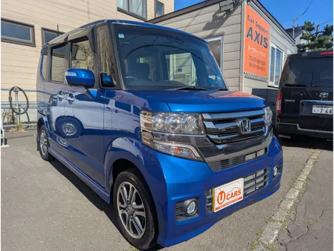 Honda N-BOX Custom