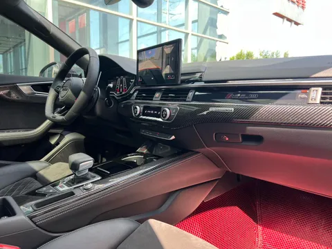 Audi RS5