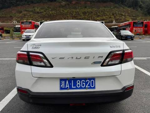 Venucia D60
