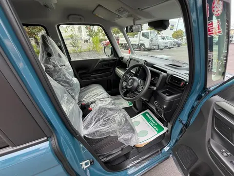 Suzuki Spacia Gear