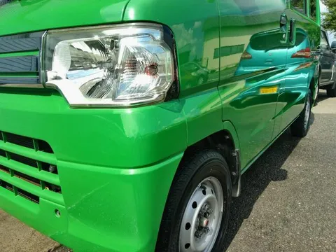 Mitsubishi Minicab Van