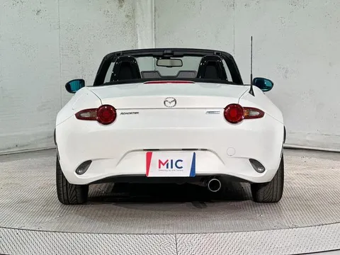 Mazda MX-5 (Roadster)