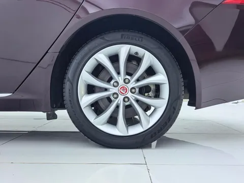 Jaguar XFL