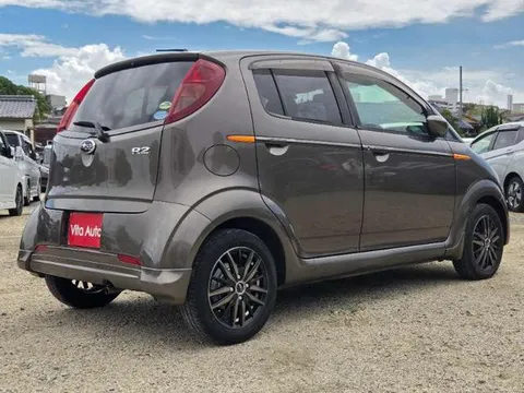 Subaru R2