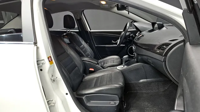 Renault SM3