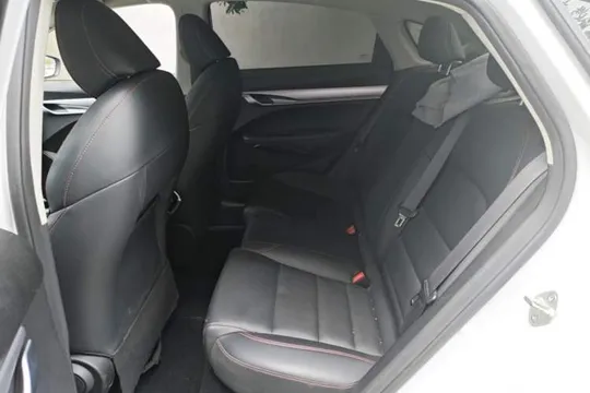 Geely Binray