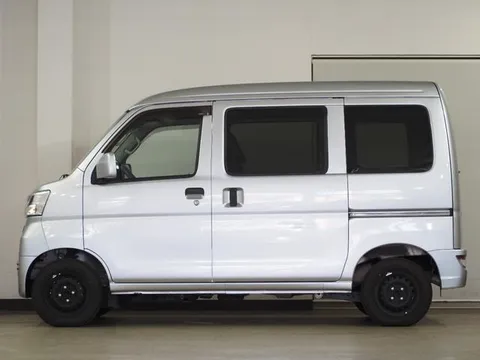 Toyota Pixis Van