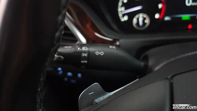 Genesis G90 (EQ900)