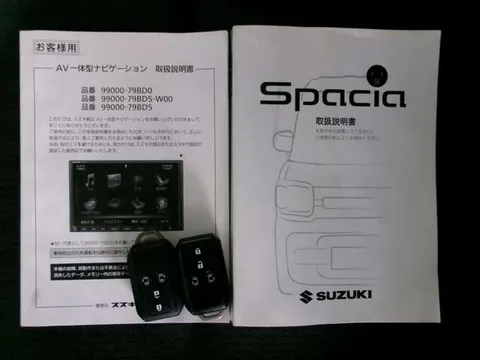 Suzuki Spacia