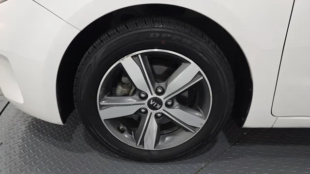 Kia Cerato (K3)