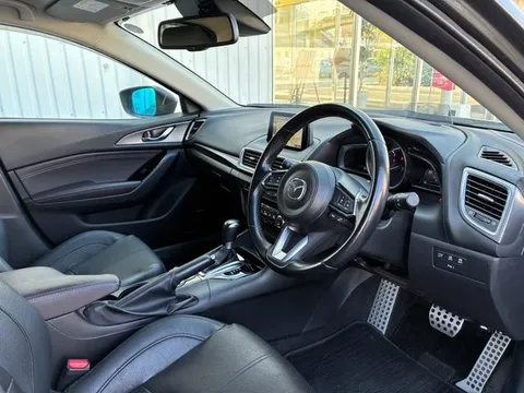 Mazda Axela Sport