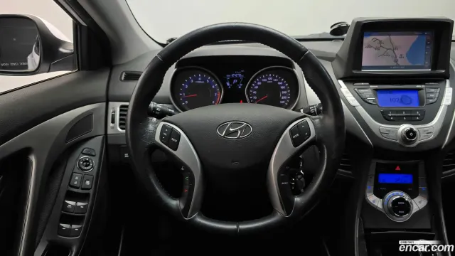 Hyundai Elantra (Avante)