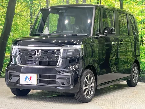 Honda N-BOX Custom