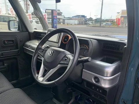 Suzuki Spacia Gear