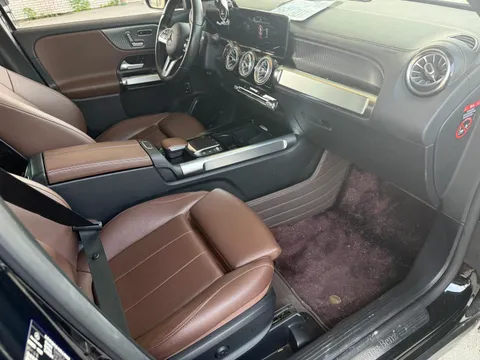 Mercedes-Benz Mercedes-Benz GLB