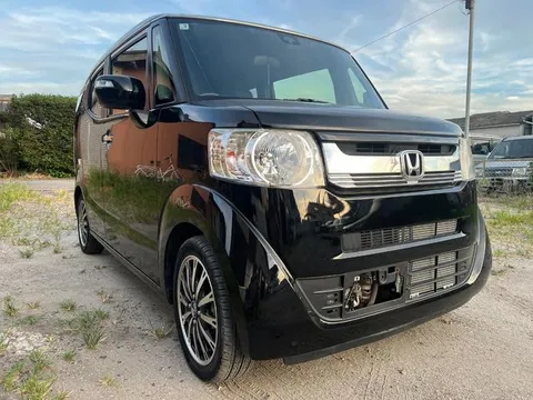 Honda N-BOX Slash