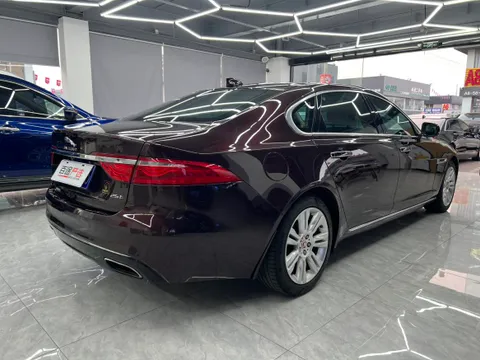 Jaguar XFL