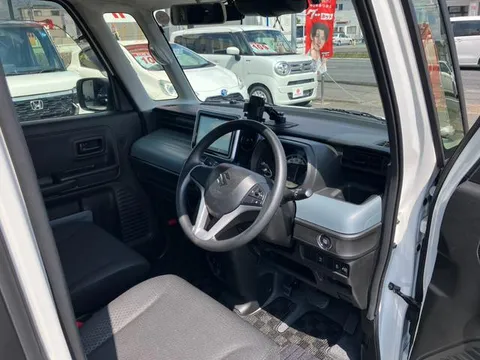 Suzuki Spacia Base