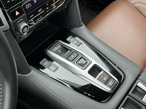 Honda UR-V