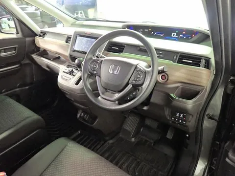 Honda Freed Plus