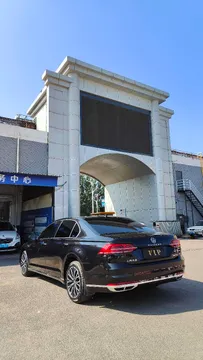 Volkswagen Phideon