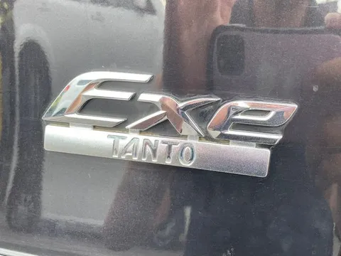 Daihatsu Tanto Exe