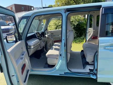 Suzuki Spacia