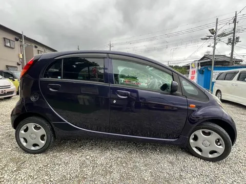 Mitsubishi I