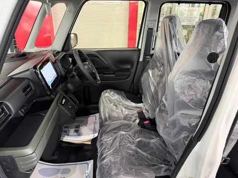Suzuki Spacia Gear